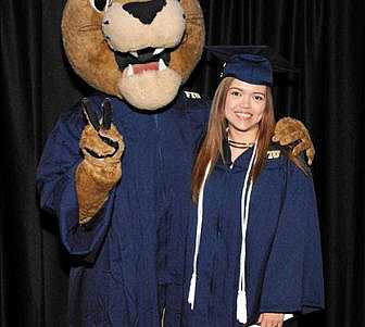 Angie Chalarca graduated from the FIU School of Nursing.