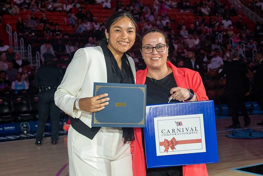 Blanca Davila and her Carnival mentor Catalina Tobon.
