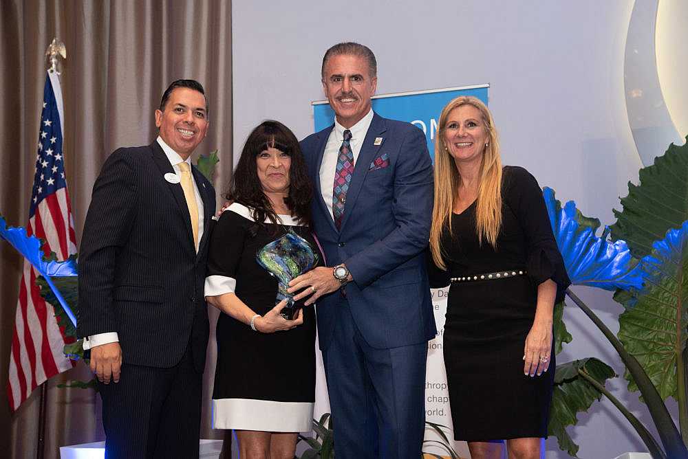Carnival Foundation won the 2018 Outstanding Grant Maker Award awarded by the Association of Fundraising Professionals (AFP) Miami Chapter during the 33rd Annual National Philanthropy Day Luncheon.